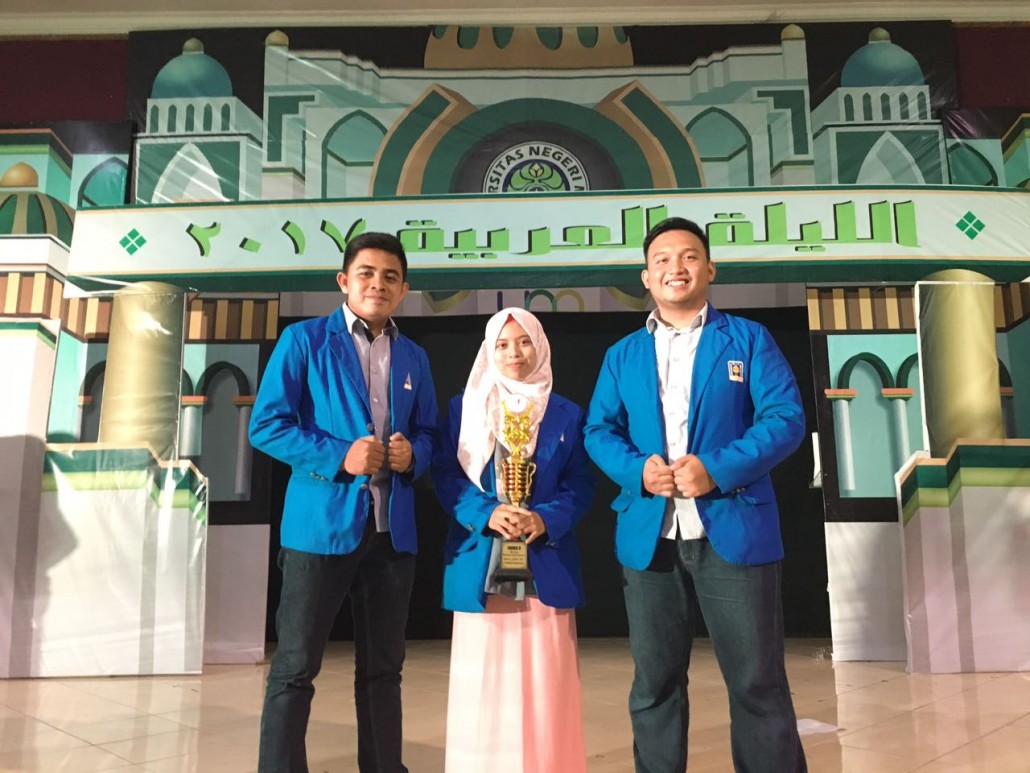 UII Juara 2 Debat Arab Pekan 'Arabi UM