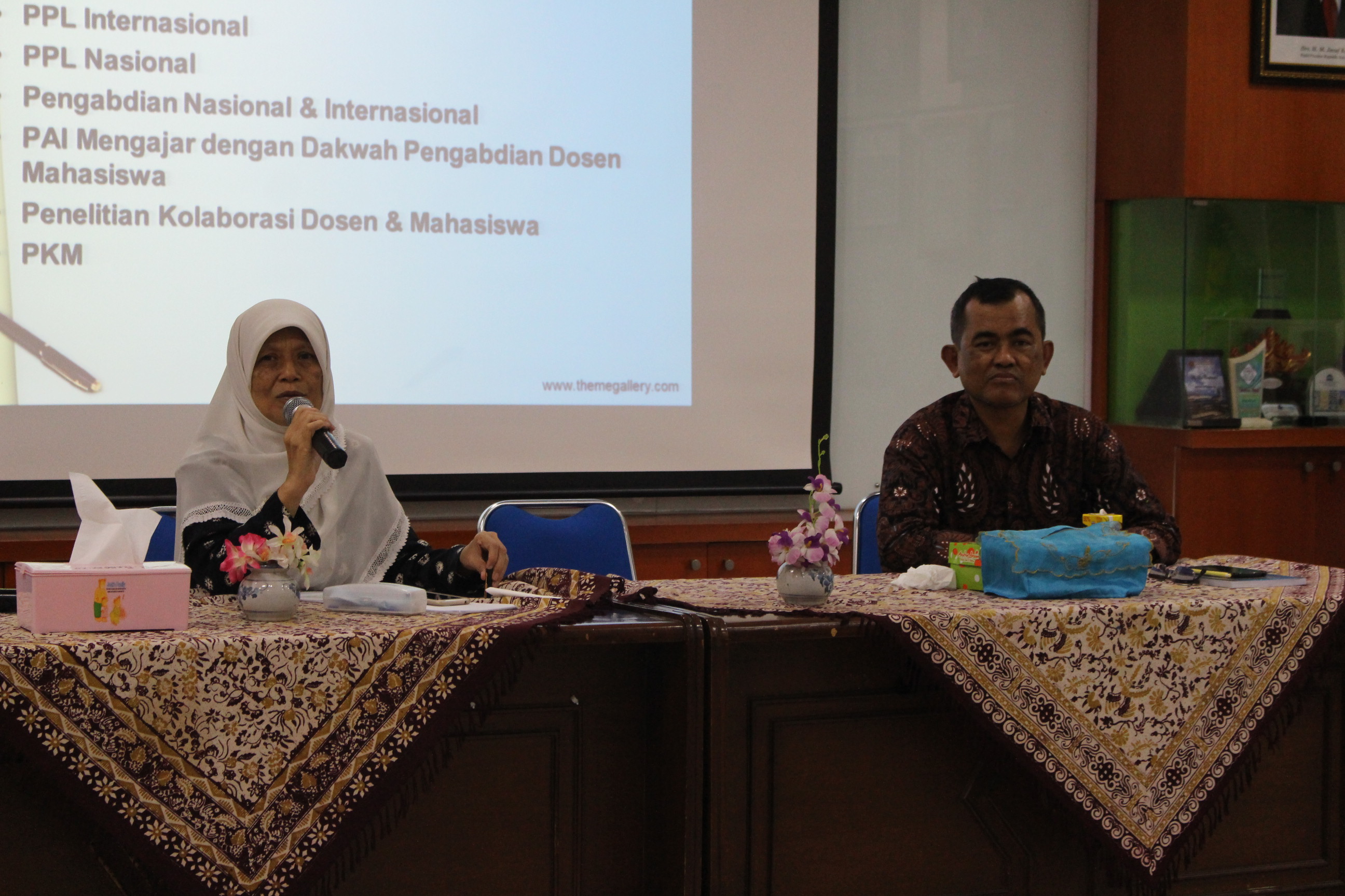 Dr. Junanah, MIS dalam sambutannya di Kegiatan Public Hearing PSPAI (Mufti)