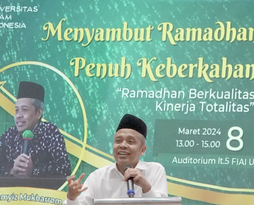 Prof. Dr. H.M. Tamyiz Mukharrom, MA, guru besar FIAI UII.